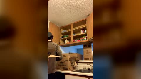 Snapshot of ethb0211 chatting on 03/22/26, 08:23 ethb0211 online show from 03/22/26, 08:23