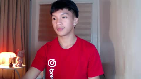 Snapshot of etherealboytoy4hire chatting on 01/06/26, 12:20 Rey online show from 01/06/26, 12:20