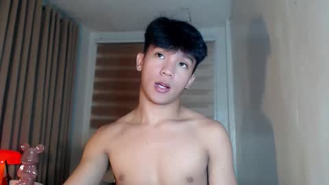 Snapshot of etherealboytoy4hire chatting on 04/11/26, 10:30 Rey online show from 04/11/26, 10:30