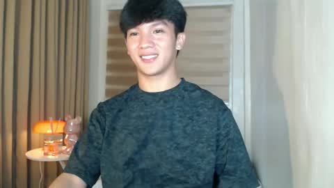 Snapshot of etherealboytoy4hire chatting on 05/22/26, 02:22 Rey online show from 05/22/26, 02:22