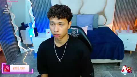 ette online show from 11/24/25, 04:34