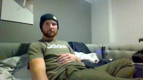 Snapshot of eugar81 chatting on 12/16/25, 08:41 eugar81 online show from 12/16/25, 08:41