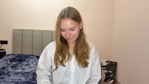 Snapshot of eugenierickel chatting on 05/11/26, 04:04 Alice online show from 05/11/26, 04:04