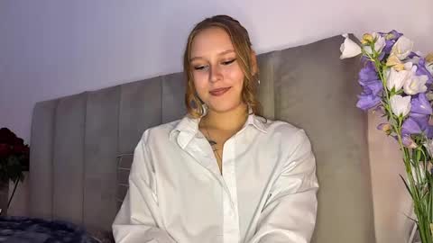 Snapshot of eugenierickel chatting on 05/24/26, 02:33 Alice online show from 05/24/26, 02:33