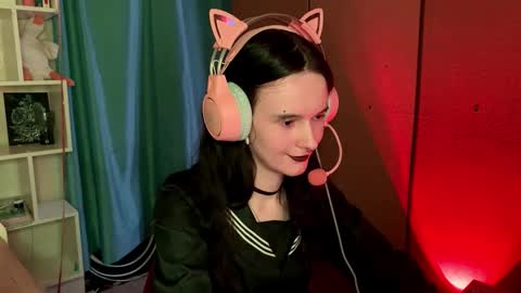 Snapshot of eunabiddlecome chatting on 03/06/26, 11:17 Kate online show from 03/06/26, 11:17