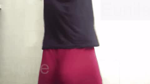 eunile online show from 11/26/25, 01:34