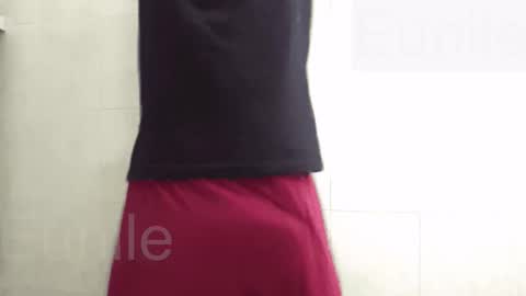 eunile online show from 12/01/25, 08:03