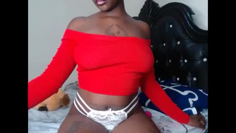 Snapshot of euphoric_cosmos chatting on 02/19/25, 09:39 euphoria online show from 02/19/25, 09:39