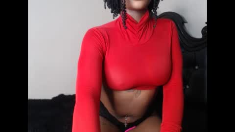 Snapshot of euphoric_cosmos chatting on 10/16/25, 10:00 euphoria online show from 10/16/25, 10:00