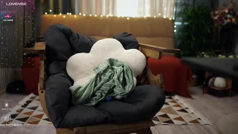 Snapshot of euphoriiiaa chatting on 02/13/25, 09:30 Mira online show from 02/13/25, 09:30