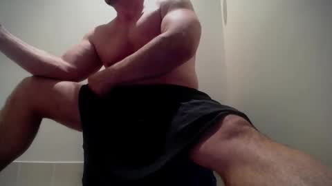 Snapshot of eurobullmuscle chatting on 10/02/25, 03:19 euro bull online show from 10/02/25, 03:19