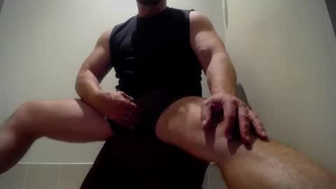 Snapshot of eurobullmuscle chatting on 02/21/26, 11:22 euro bull online show from 02/21/26, 11:22