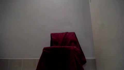 Snapshot of eurobullmuscle chatting on 02/25/26, 03:27 euro bull online show from 02/25/26, 03:27