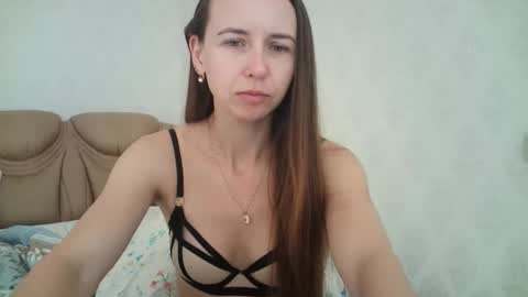 eva00186 online show from 09/28/25, 07:47