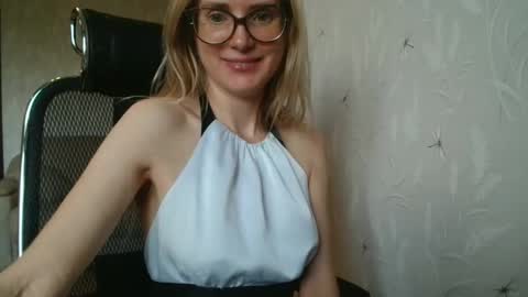 eva2323 online show from 09/23/25, 08:17