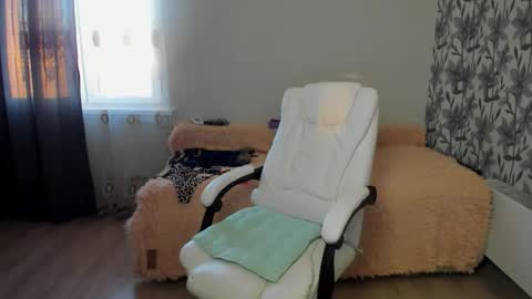 Snapshot of eva_7777 chatting on 12/03/25, 08:56 Eva online show from 12/03/25, 08:56