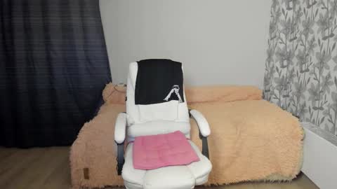 Snapshot of eva_7777 chatting on 02/14/26, 09:11 Eva online show from 02/14/26, 09:11