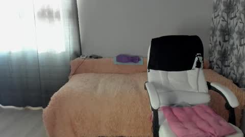 Snapshot of eva_7777 chatting on 02/25/26, 08:24 Eva online show from 02/25/26, 08:24