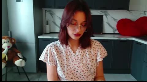Snapshot of eva_avea chatting on 03/26/26, 08:31 Vanellope online show from 03/26/26, 08:31
