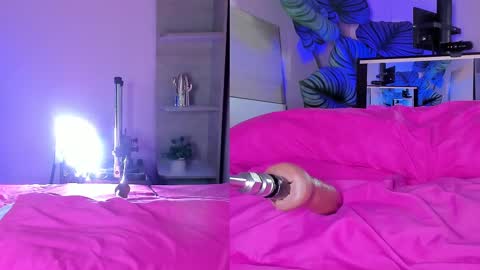 Snapshot of eva_blondee chatting on 02/23/25, 12:48 Eva online show from 02/23/25, 12:48