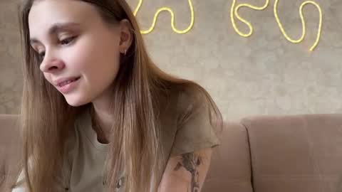 Snapshot of eva_calvin chatting on 12/19/25, 07:15 Eva Calvin online show from 12/19/25, 07:15