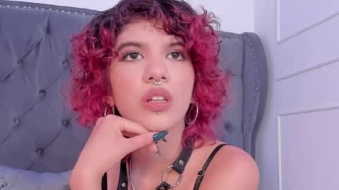 Eva  online show from 04/28/26, 04:50