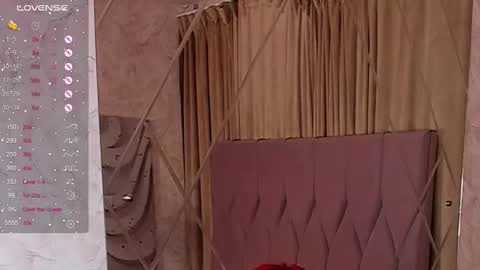 Snapshot of eva_cramer chatting on 03/06/25, 01:58 Eva Cramer online show from 03/06/25, 01:58