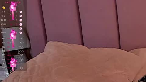 Snapshot of eva_cramer chatting on 03/07/25, 01:20 Eva Cramer online show from 03/07/25, 01:20