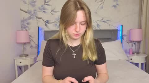 Snapshot of eva_crazy_ chatting on 04/09/26, 12:32 Eva online show from 04/09/26, 12:32