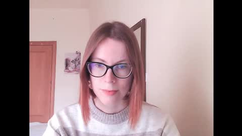 Snapshot of eva_cutesmile chatting on 01/06/26, 01:37 Eva online show from 01/06/26, 01:37