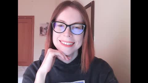 Snapshot of eva_cutesmile chatting on 01/13/26, 02:55 Eva online show from 01/13/26, 02:55