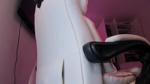 Snapshot of eva_davi chatting on 01/31/25, 05:09 Eva Davis online show from 01/31/25, 05:09