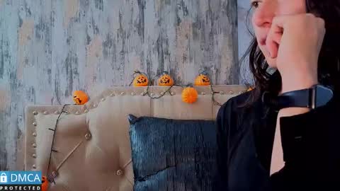 eva delight online show from 10/21/25, 11:11