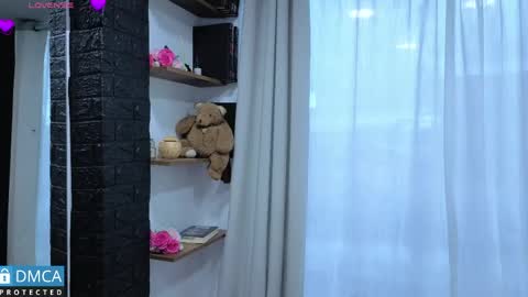 eva delight online show from 05/11/26, 12:00
