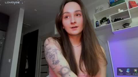 Eva  online show from 03/17/26, 06:00