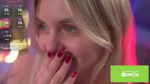 Snapshot of eva_eva00 chatting on 11/28/25, 03:58 Evienne online show from 11/28/25, 03:58