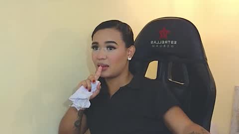 Snapshot of eva_foxs chatting on 11/24/25, 10:53 Eva Foxs online show from 11/24/25, 10:53