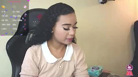 Snapshot of eva_foxs chatting on 11/25/25, 04:40 Eva Foxs online show from 11/25/25, 04:40