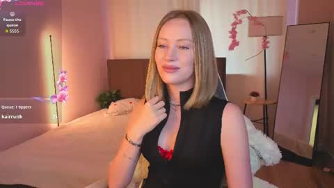 Snapshot of eva_hamilton chatting on 07/23/26, 02:42 eva hamilton online show from 07/23/26, 02:42