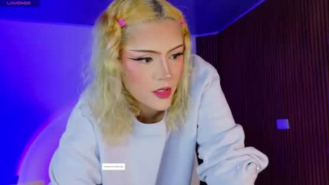 Snapshot of eva_hillss69 chatting on 06/20/26, 01:36 Eva online show from 06/20/26, 01:36