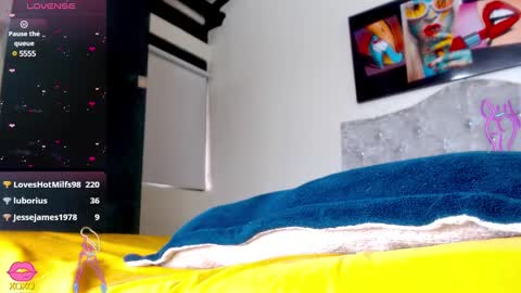 Snapshot of eva_hoot1 chatting on 02/05/25, 04:58 EVA online show from 02/05/25, 04:58