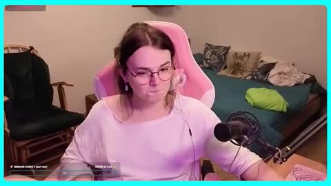 Snapshot of eva_katt chatting on 10/30/25, 02:40 Gamer Katt online show from 10/30/25, 02:40