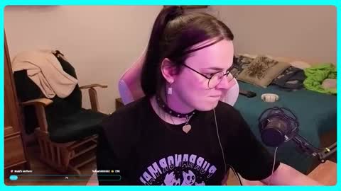 Snapshot of eva_katt chatting on 11/05/25, 01:55 Gamer Katt online show from 11/05/25, 01:55