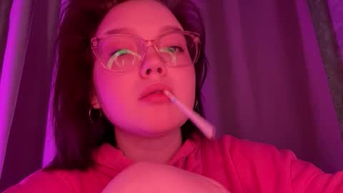 eva_kittenn online show from 12/20/25, 10:44