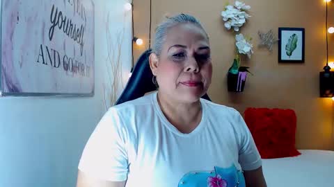 eva_love49 online show from 12/04/25, 11:52