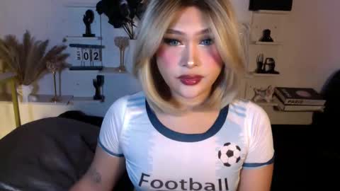 Queen Eva Mazikeen online show from 05/02/26, 10:04