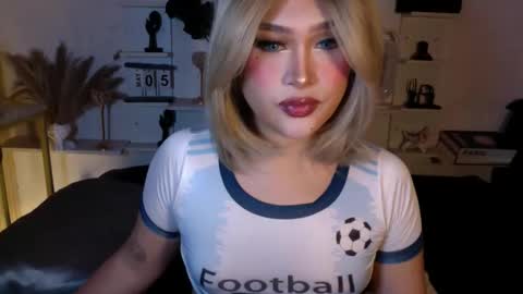 Queen Eva Mazikeen online show from 05/05/26, 10:18