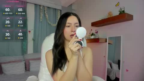 Snapshot of eva_monet chatting on 11/12/25, 01:55 eva_monet online show from 11/12/25, 01:55