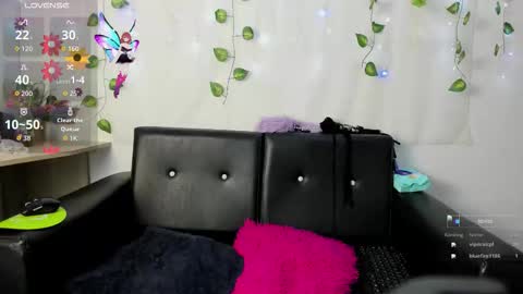 Eva  online show from 11/26/25, 09:05