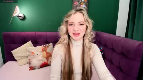 Snapshot of eva_moran chatting on 03/16/26, 01:33 Eva 3 online show from 03/16/26, 01:33